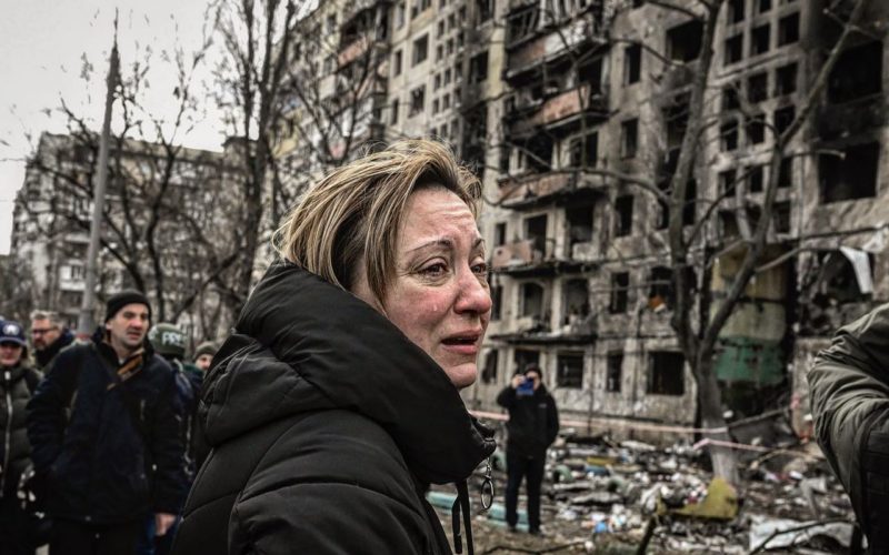 Russia shelled several residential buildings in Kyiv