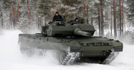 Від переносної зброї до танків Leopard: 7 сходинок західної допомоги Україні