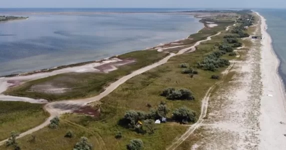 Польща пообіцяла надати необхідне Україні озброєння, а загарбників поступово витісняють з Кінбурнської коси. Головні новини 6 квітня