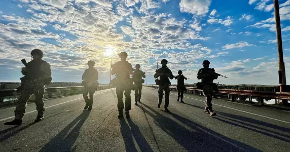 Знищення складу боєприпасів у глибокому тилу окупантів на Херсонщині та вибухи на військовому аеродромі у Криму. Головне за 9 серпня