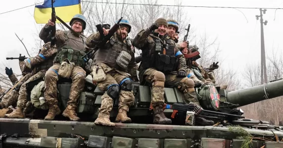 Топ-10 перемог України за 10 місяців великої війни