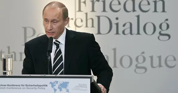 Мюнхен-2007: 15 років тому Путін почав світовий біполярний розлад