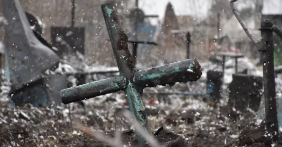 Російська війна з українськими цвинтарями: дайджест пропаганди за 1 лютого