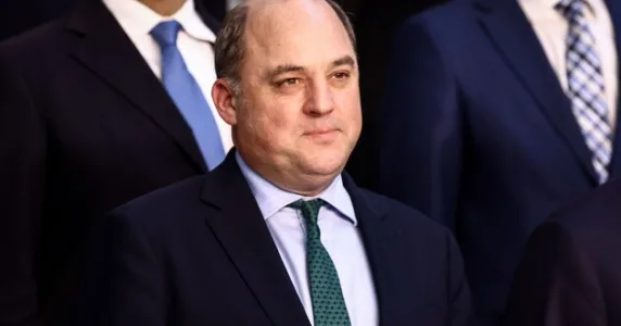 Новини про те, що Бен Воллес розкритикував Україну закликом посилити мобілізацію, – маніпулятивні