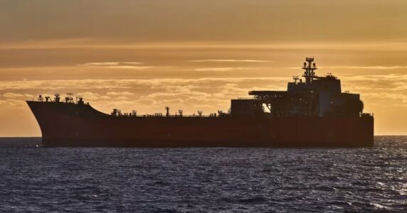 Велика Британія та ЄС оголосили нові санкції проти Росії