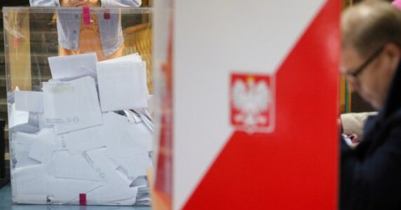 У Польщі фіксують зростання дезінформації перед президентськими виборами