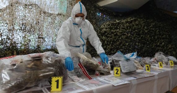 Повернені тіла українських воїнів – у жахливому стані, РФ підкладає рештки своїх військових
