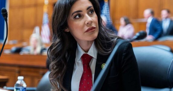 Брехня: Україна заборонила церкву УПЦ (МП), тому США не постачатимуть їй зброю